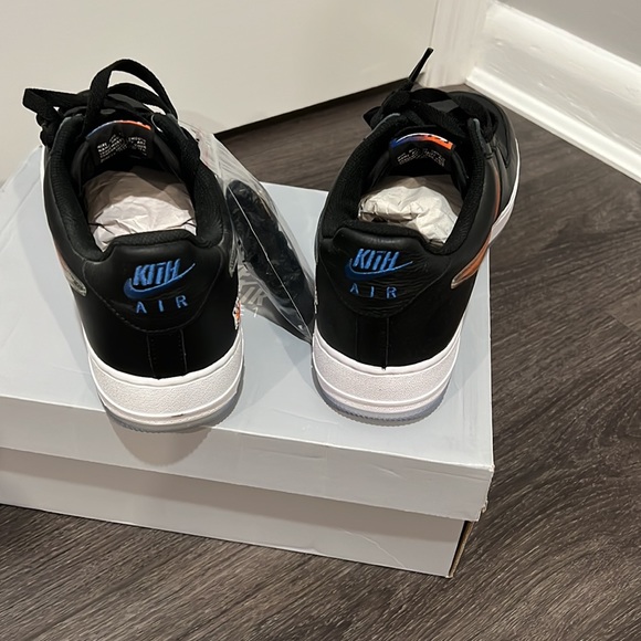 Brand new Nike Air Force one and kit collaboration - Picture 4 of 6